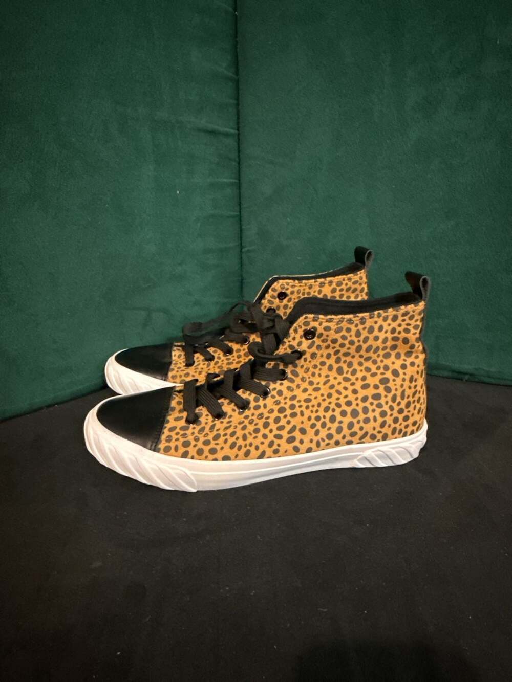 Olivia Miller Women's High-Top Cheetah Leopard Print Sneakers Size 10